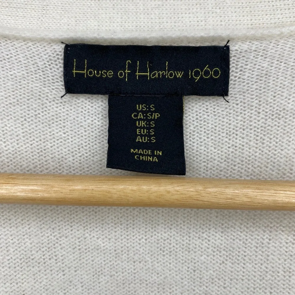 House of Harlow 1960 EUC Cream V-Neck Cashmere Cardigan Gold Crest Buttons Small